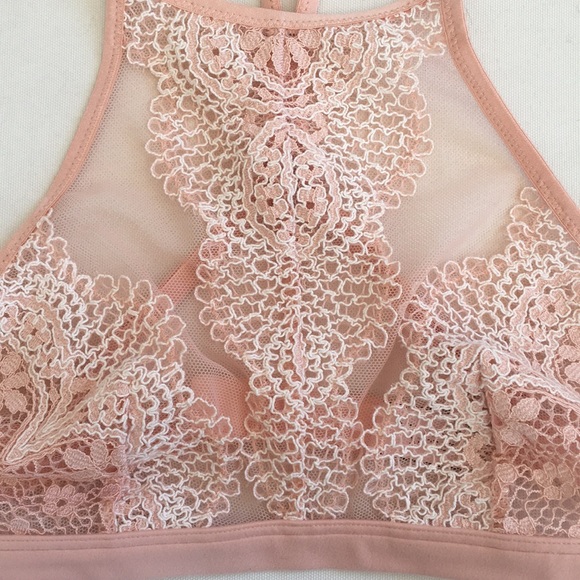 Victoria Secret lace bralette - Picture 3 of 5